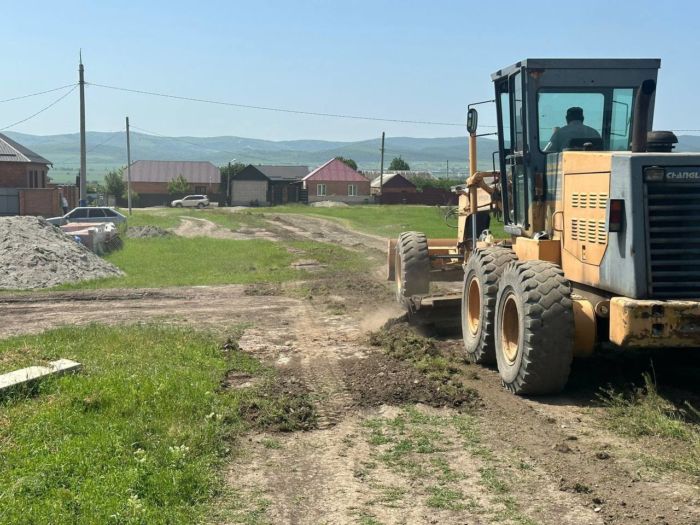 Устройство дороги из ПГС по ул.Вайнахская.