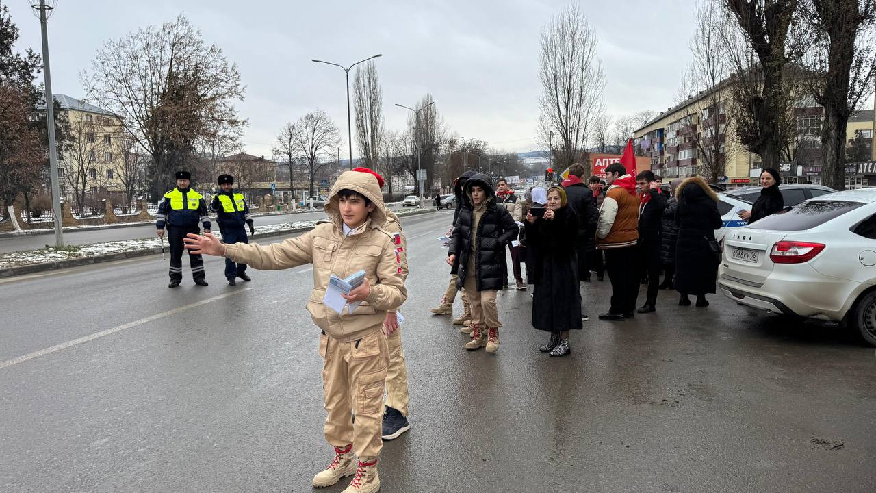 Акцию по раздаче памяток о профилактике экстремизма и терроризма провели в Малгобеке.