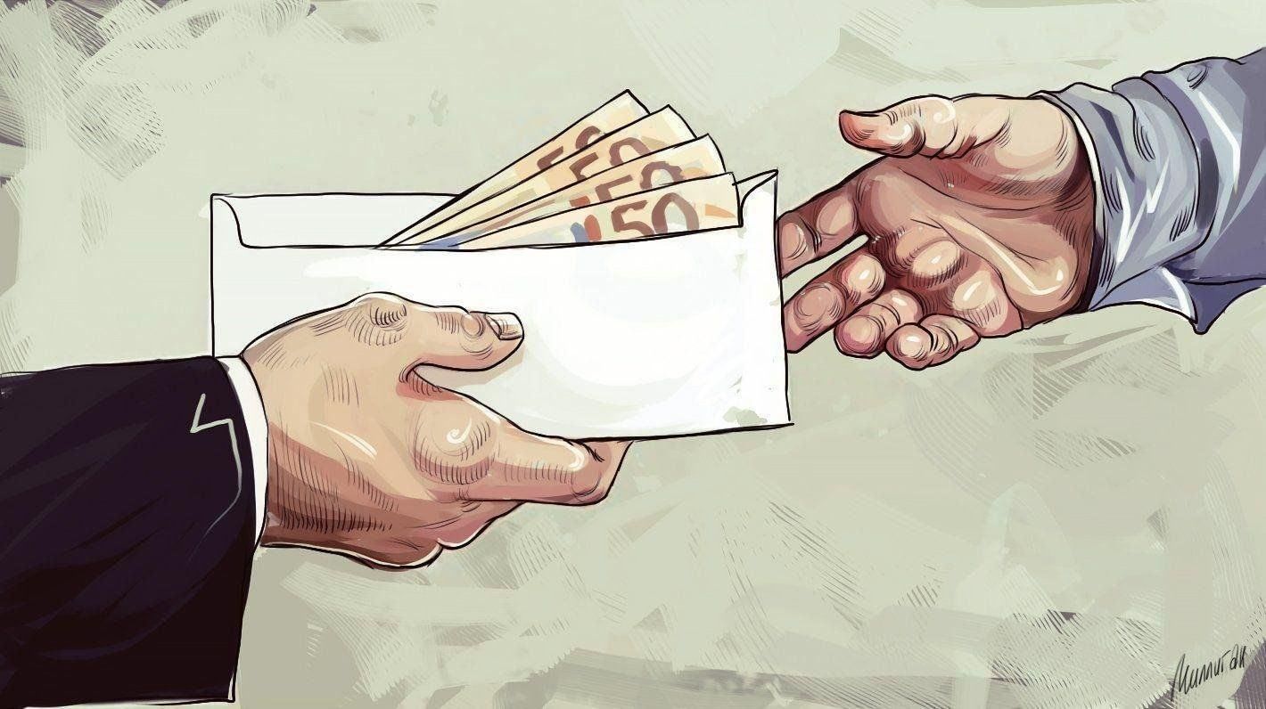 Увольнение по утрате доверия за совершение коррупционного правонарушения.