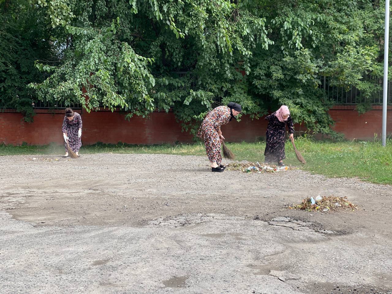 В Малгобеке прошёл общегородской субботник.