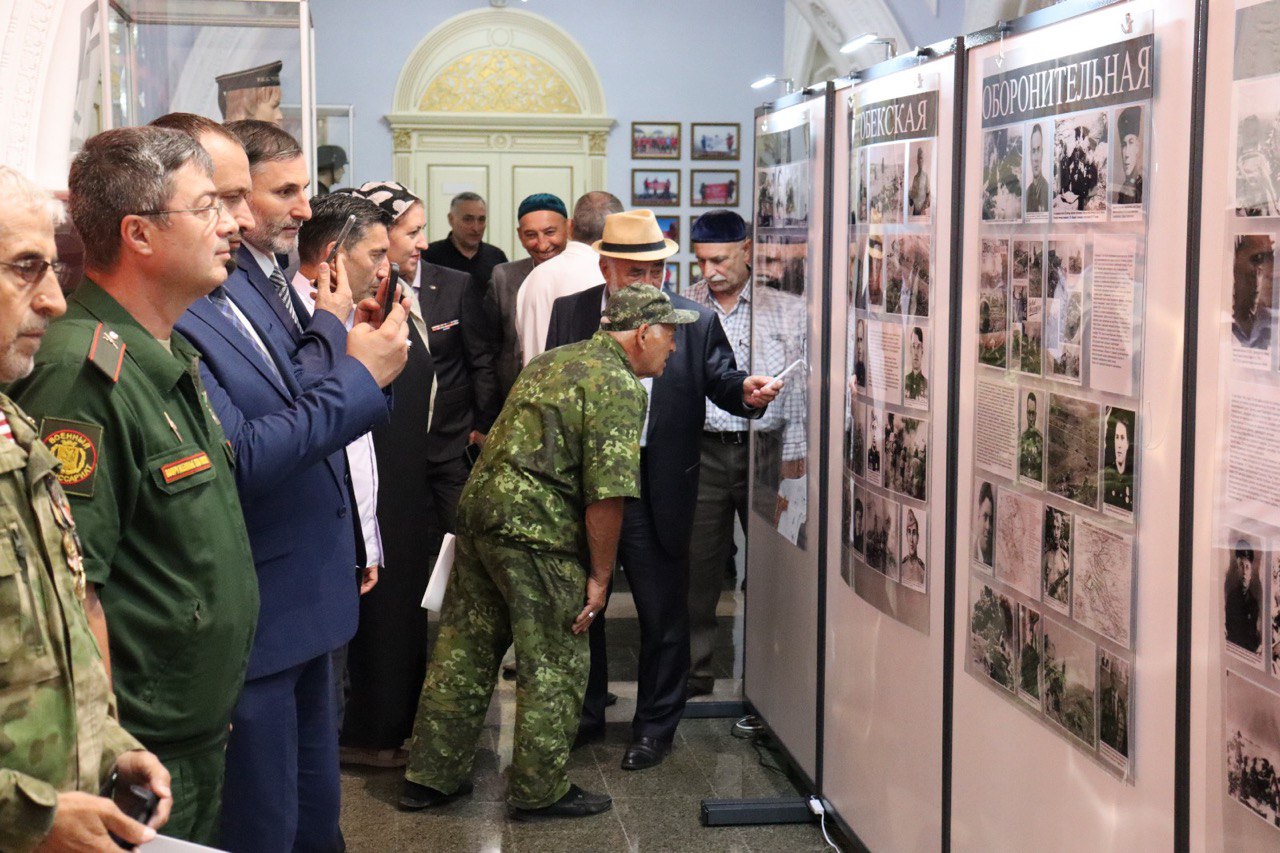 В Мемориальном комплексе Славы им. А. А. Кадырова состоялось открытие выставки «Малгобекская оборонительная операция».