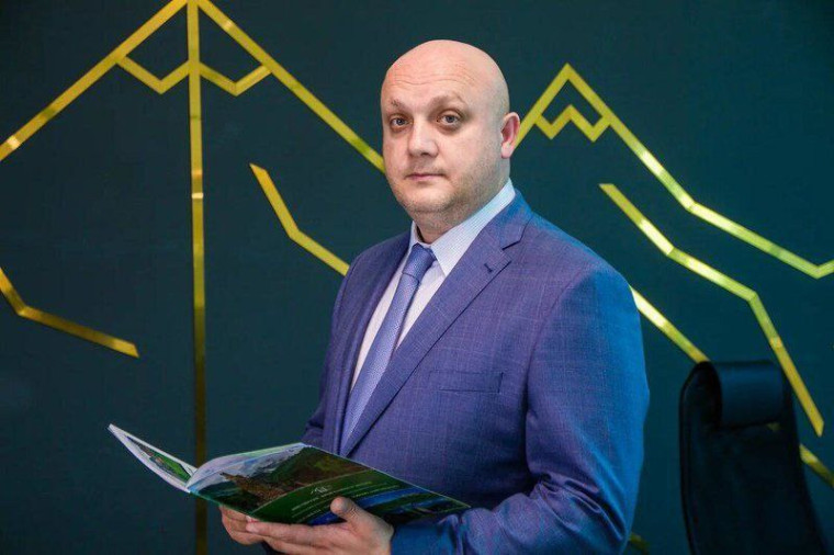 Глава г.Малгобек Галаев М. поздравил Депутата Государственной Думы Муслима Татриева с днём рождения. Глава г.Малгобек Галаев М. поздравил Депутата Государственной Думы Муслима Татриева с днём рождения.