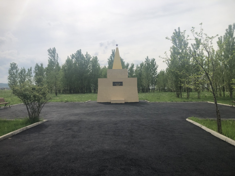 В канун 80-летия Победы в городе воинской славы Малгобек обновлен памятник героям Великой Отечественной войны, установленный на территории геоглифа "Лес Победы". В канун 80-летия Победы в городе воинской славы Малгобек обновлен памятник героям Великой Отечественной войны, установленный на территории геоглифа "Лес Победы".