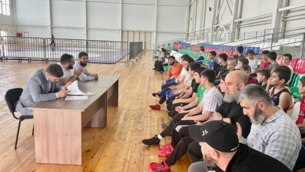 В ФОКе Малгобека состоялась встреча со спортсменами на тему профилактики экстремизма и терроризма. В ФОКе Малгобека состоялась встреча со спортсменами на тему профилактики экстремизма и терроризма.