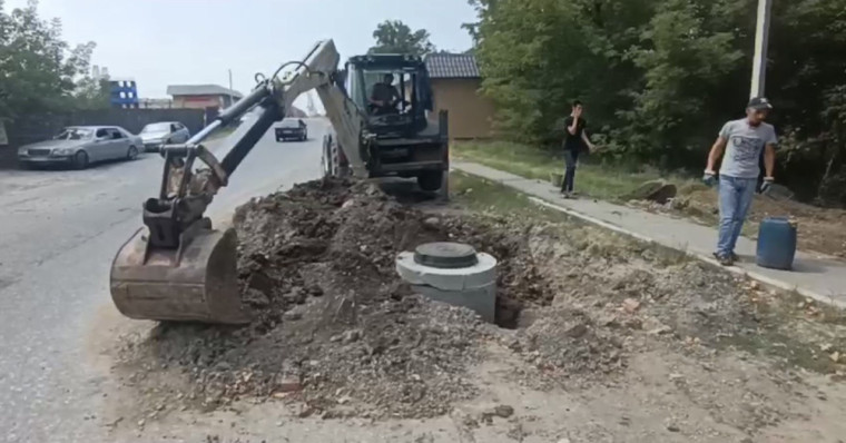 Ремонт канализационного коллектора. Ремонт канализационного коллектора.